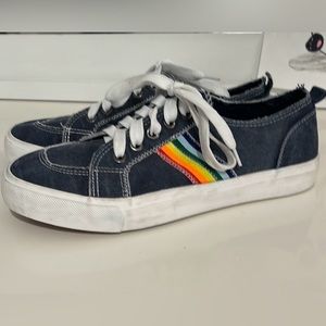 Pop Comfort Fit 9.5 Rainbow 🌈 Denim Shoes